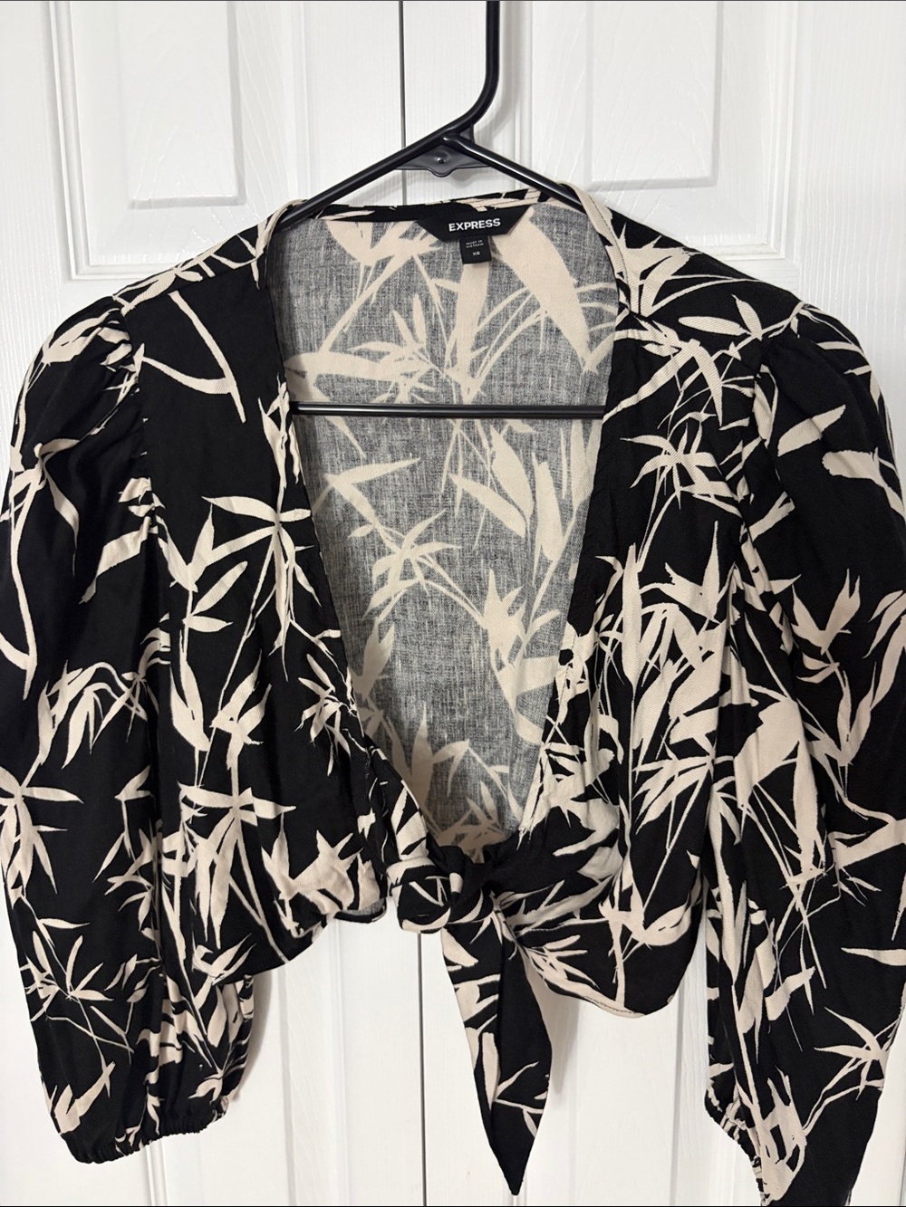 Express Black and Cream Tie-Front mid drift top